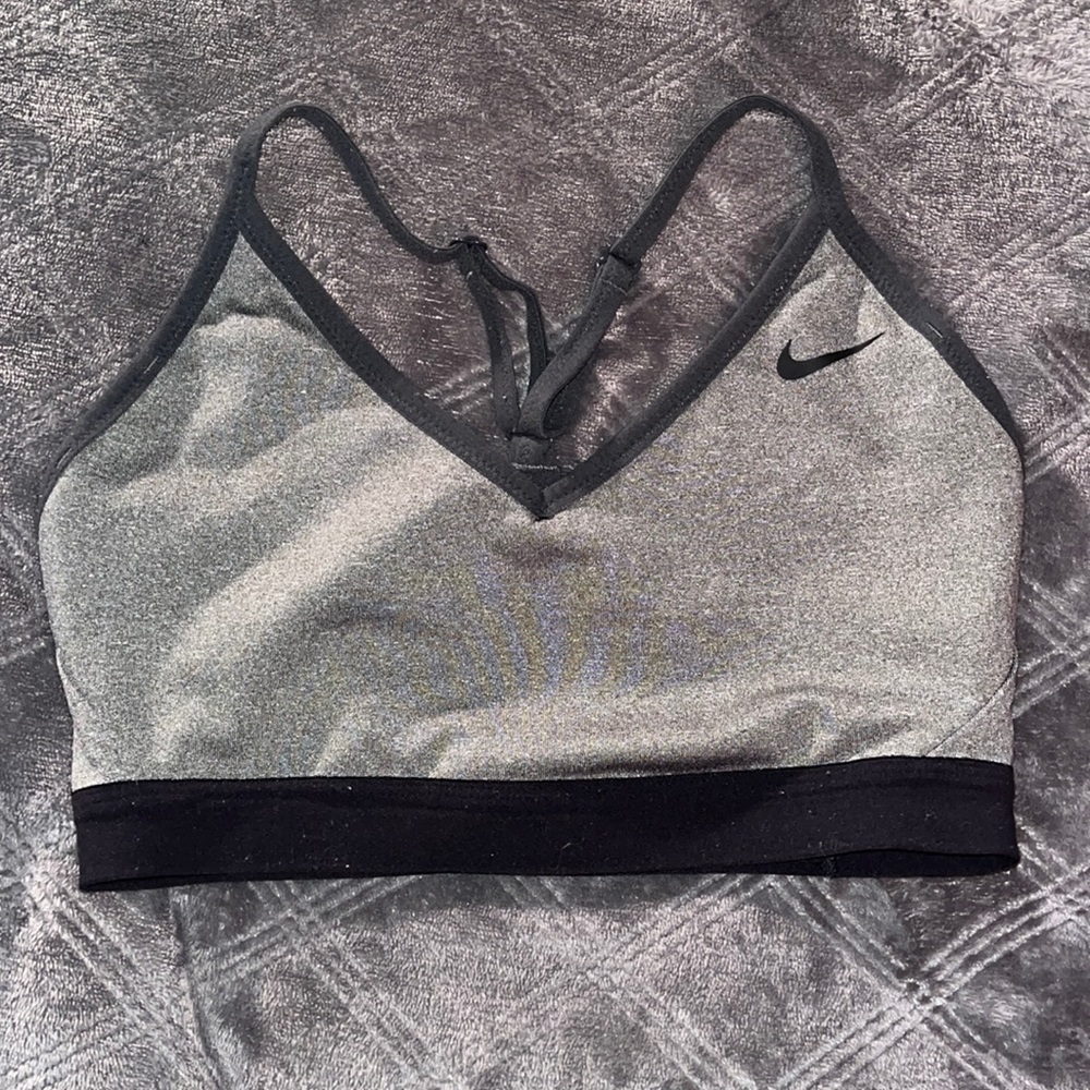 nike sports bra